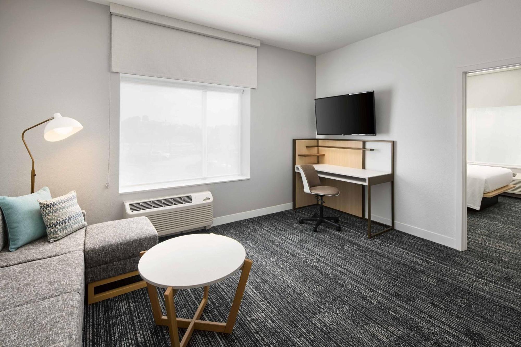 Hotel Towneplace By Marriott Plant